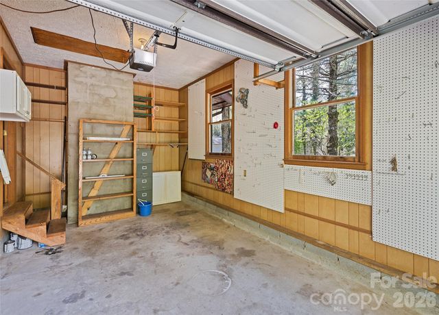 182 Laurel Branch Road, Maggie Valley, NC 28751