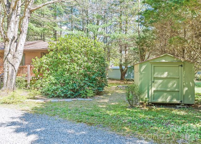 182 Laurel Branch Road, Maggie Valley, NC 28751