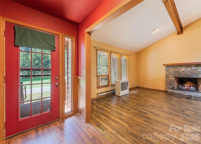 182 Laurel Branch Road, Maggie Valley, NC 28751