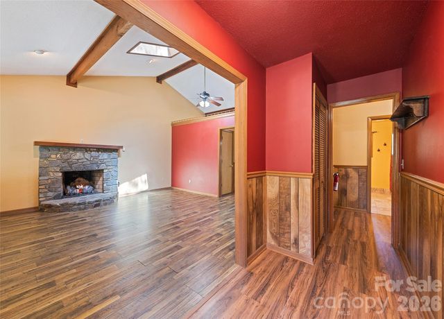 182 Laurel Branch Road, Maggie Valley, NC 28751