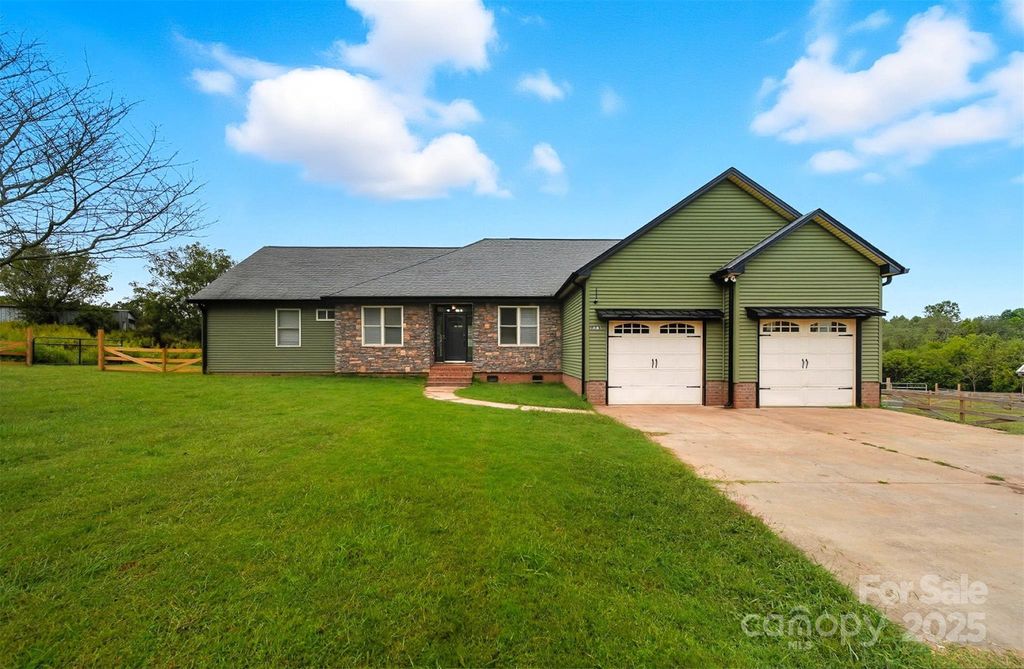 1865 Rockdam Creek Court, Lincolnton, NC 28092