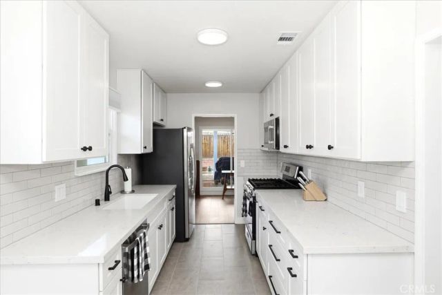 2909 Pecos, Riverside, CA 92506