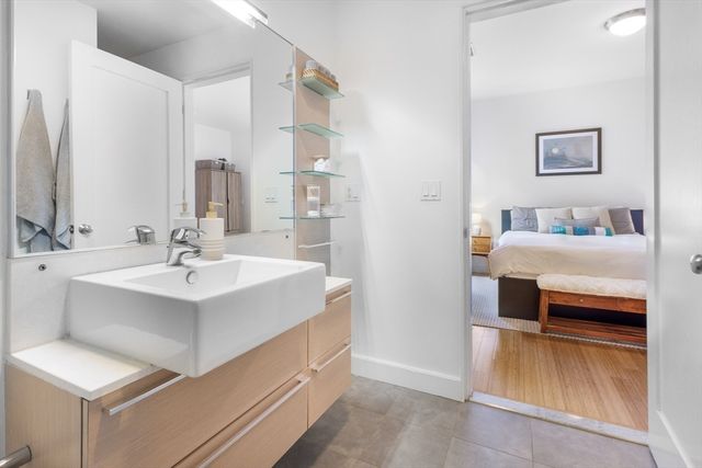 210 Bolton St. 6, Boston, MA 02127