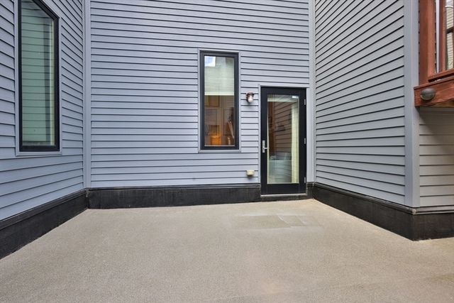 210 Bolton St. 6, Boston, MA 02127