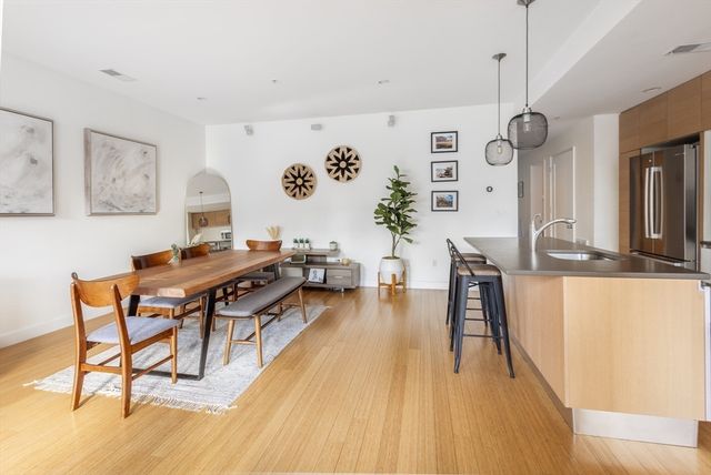 210 Bolton St. 6, Boston, MA 02127