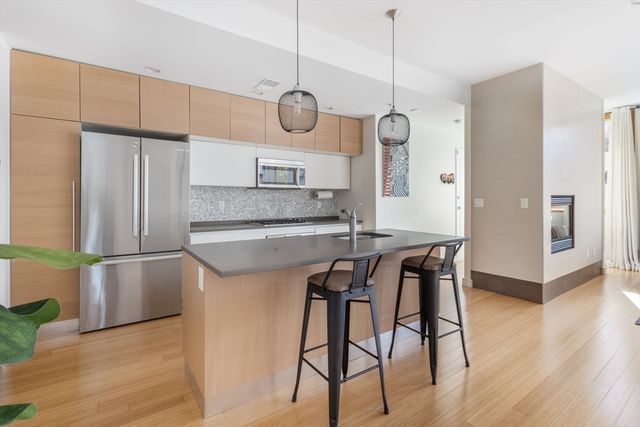 210 Bolton St. 6, Boston, MA 02127