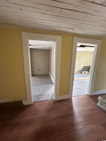 4211 Meeting St., Loris, SC 29569