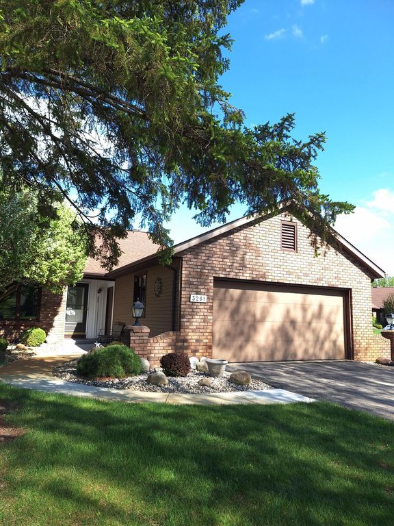 3261 Calvin Court SW, Grandville, MI 49418