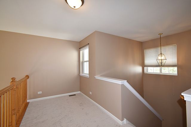 312 Fairmont Court, St. Charles, IL 60175