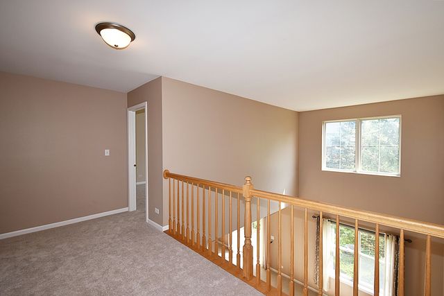 312 Fairmont Court, St. Charles, IL 60175