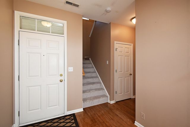312 Fairmont Court, St. Charles, IL 60175