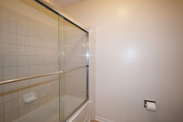 312 Fairmont Court, St. Charles, IL 60175