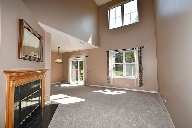 312 Fairmont Court, St. Charles, IL 60175