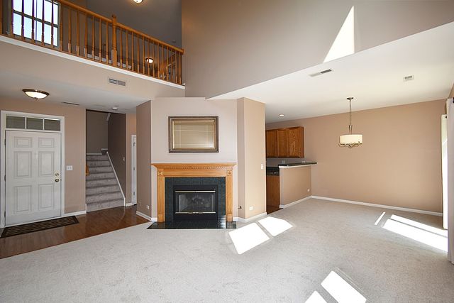 312 Fairmont Court, St. Charles, IL 60175