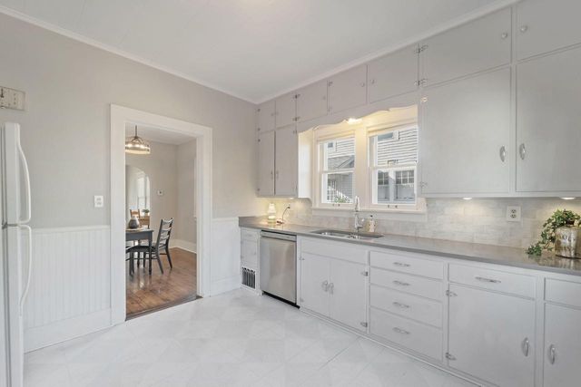 188 W Highland AVENUE, Burlington, WI 53105