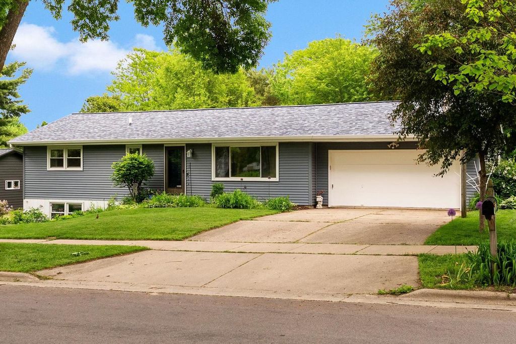 1117 Droster Road, Madison, WI 53716