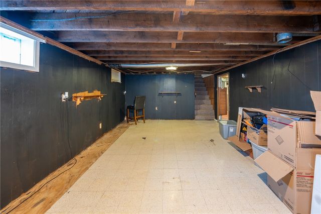 414 Smith St, Derry Twp, PA 15650