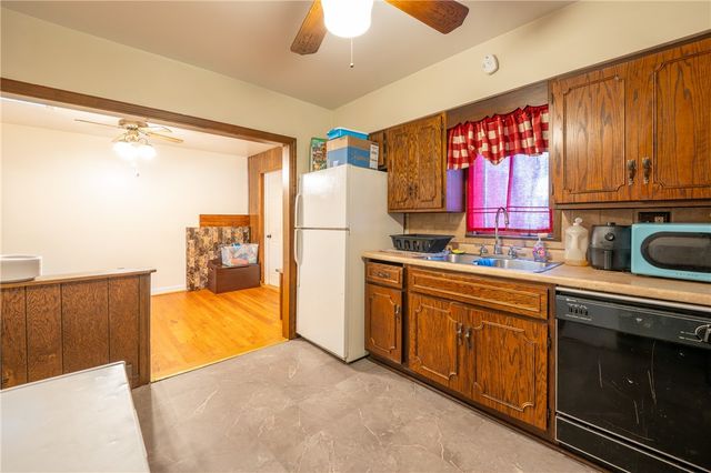 414 Smith St, Derry Twp, PA 15650