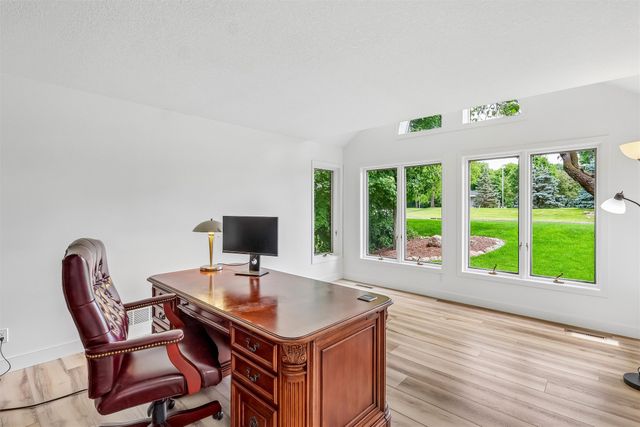 518 SW Nottingham Road, Ankeny, IA 50023