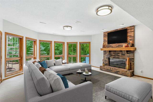518 SW Nottingham Road, Ankeny, IA 50023