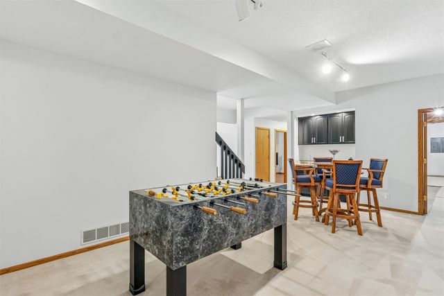 518 SW Nottingham Road, Ankeny, IA 50023
