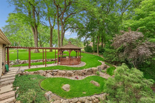 518 SW Nottingham Road, Ankeny, IA 50023