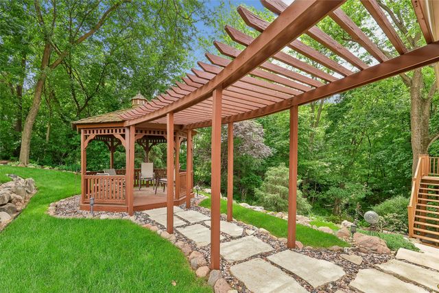 518 SW Nottingham Road, Ankeny, IA 50023