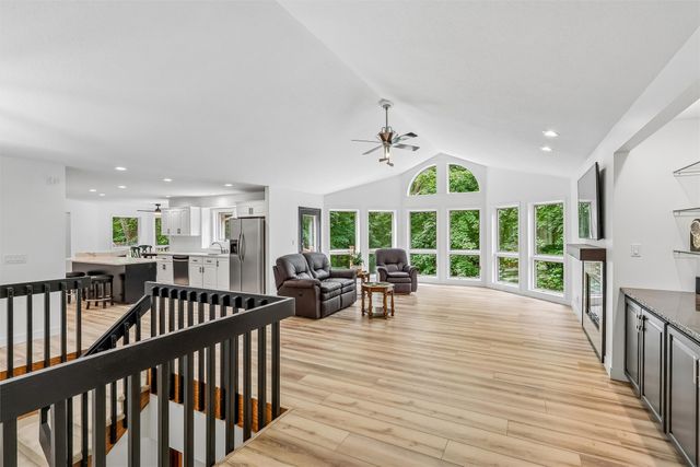 518 SW Nottingham Road, Ankeny, IA 50023