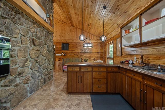 10 Henry Lane, Perryville, AR 72126