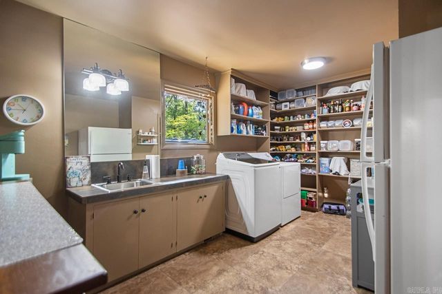 10 Henry Lane, Perryville, AR 72126