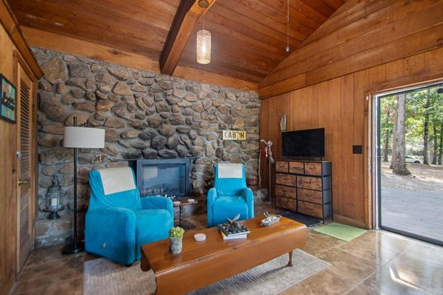 10 Henry Lane, Perryville, AR 72126