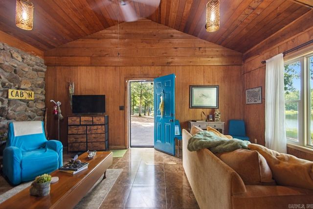 10 Henry Lane, Perryville, AR 72126