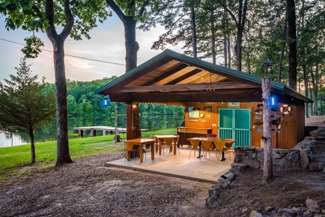 10 Henry Lane, Perryville, AR 72126