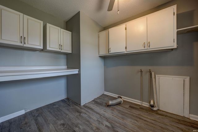 1817 Broadmoor Avenue, Evansville, IN 47714