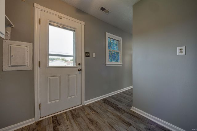 1817 Broadmoor Avenue, Evansville, IN 47714