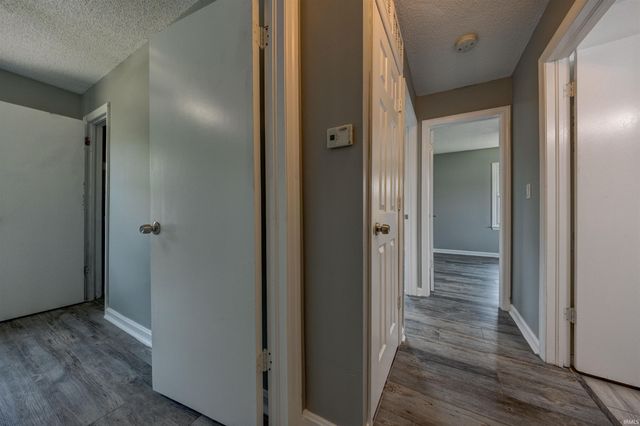 1817 Broadmoor Avenue, Evansville, IN 47714
