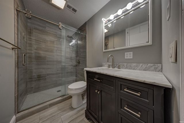 1817 Broadmoor Avenue, Evansville, IN 47714