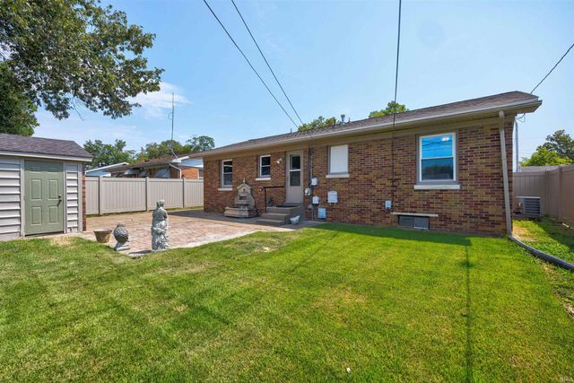 1817 Broadmoor Avenue, Evansville, IN 47714