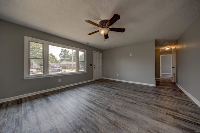 1817 Broadmoor Avenue, Evansville, IN 47714