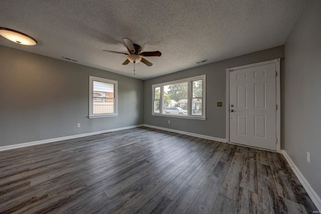1817 Broadmoor Avenue, Evansville, IN 47714