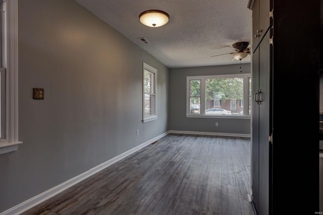 1817 Broadmoor Avenue, Evansville, IN 47714