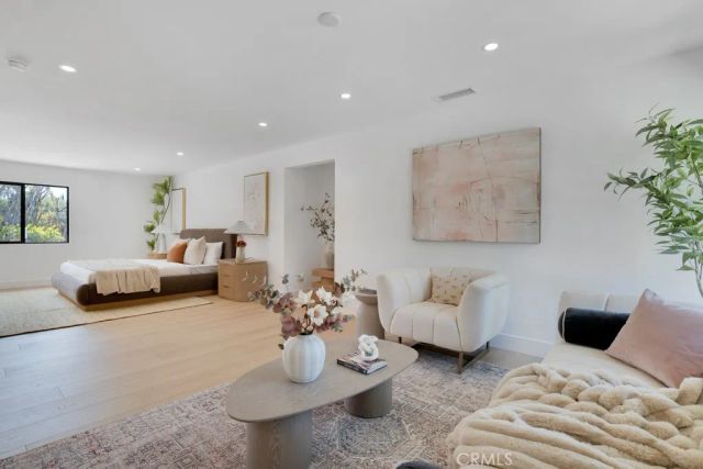 5700 Fairhaven, Woodland Hills, CA 91367