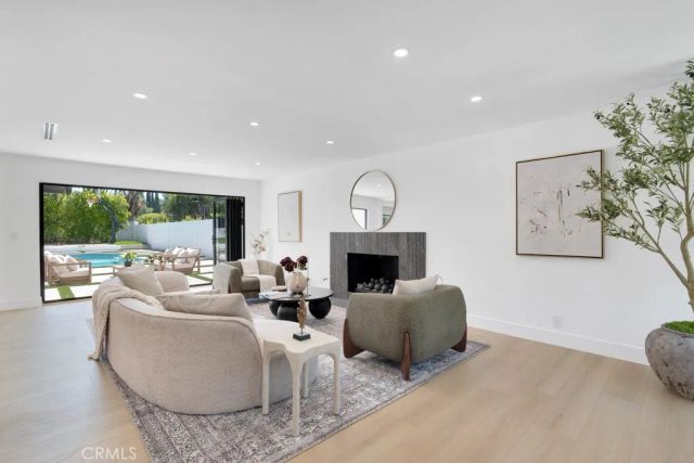 5700 Fairhaven, Woodland Hills, CA 91367