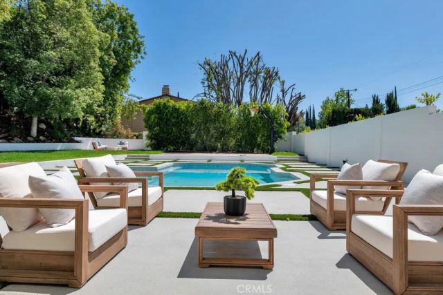 5700 Fairhaven, Woodland Hills, CA 91367