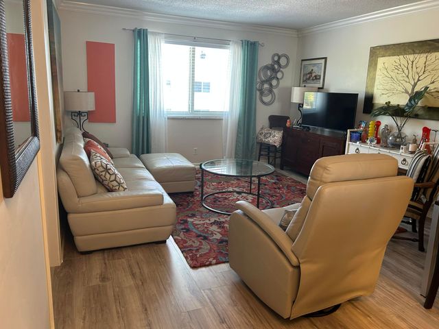 6263 NE 19th Avenue 1024, Fort Lauderdale, FL 33308