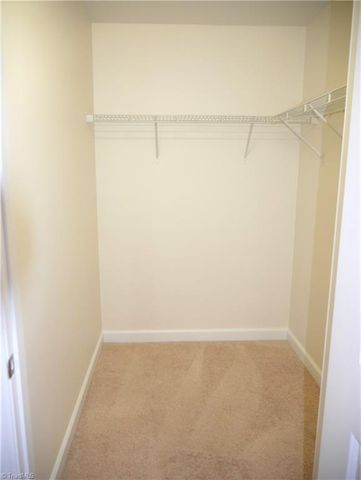 4762 Tatton Park Circle 2B, Winston-salem, NC 27103