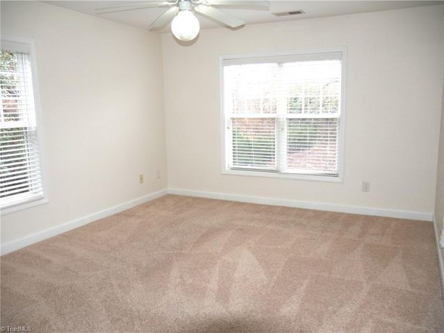 4762 Tatton Park Circle 2B, Winston-salem, NC 27103