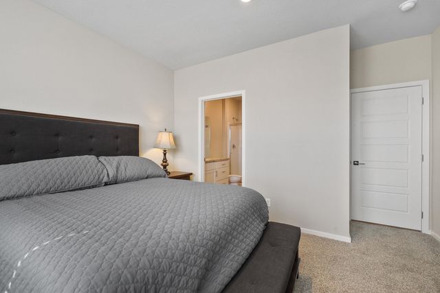 8113 S Safflower St, Cheney, WA 99004