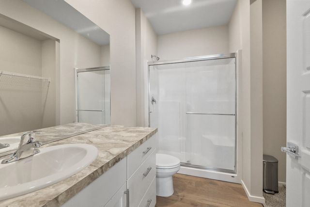 8113 S Safflower St, Cheney, WA 99004