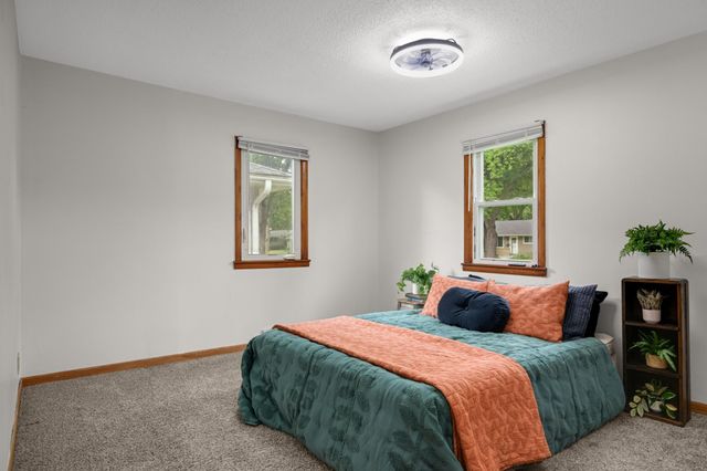 4724 Nevada Avenue N, Crystal, MN 55428